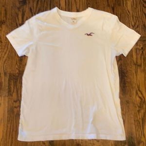 Hollister Kids vneck tee shirt size XL